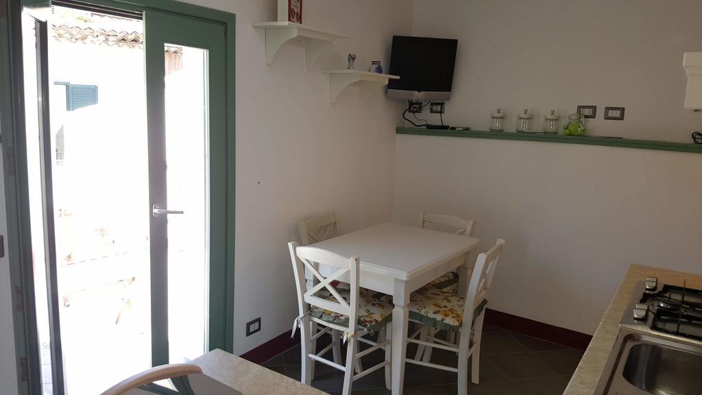 Terrazza Spinola Apartment เชฟาลู ภายนอก รูปภาพ