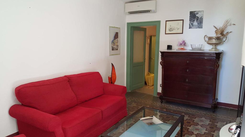 Terrazza Spinola Apartment เชฟาลู ภายนอก รูปภาพ